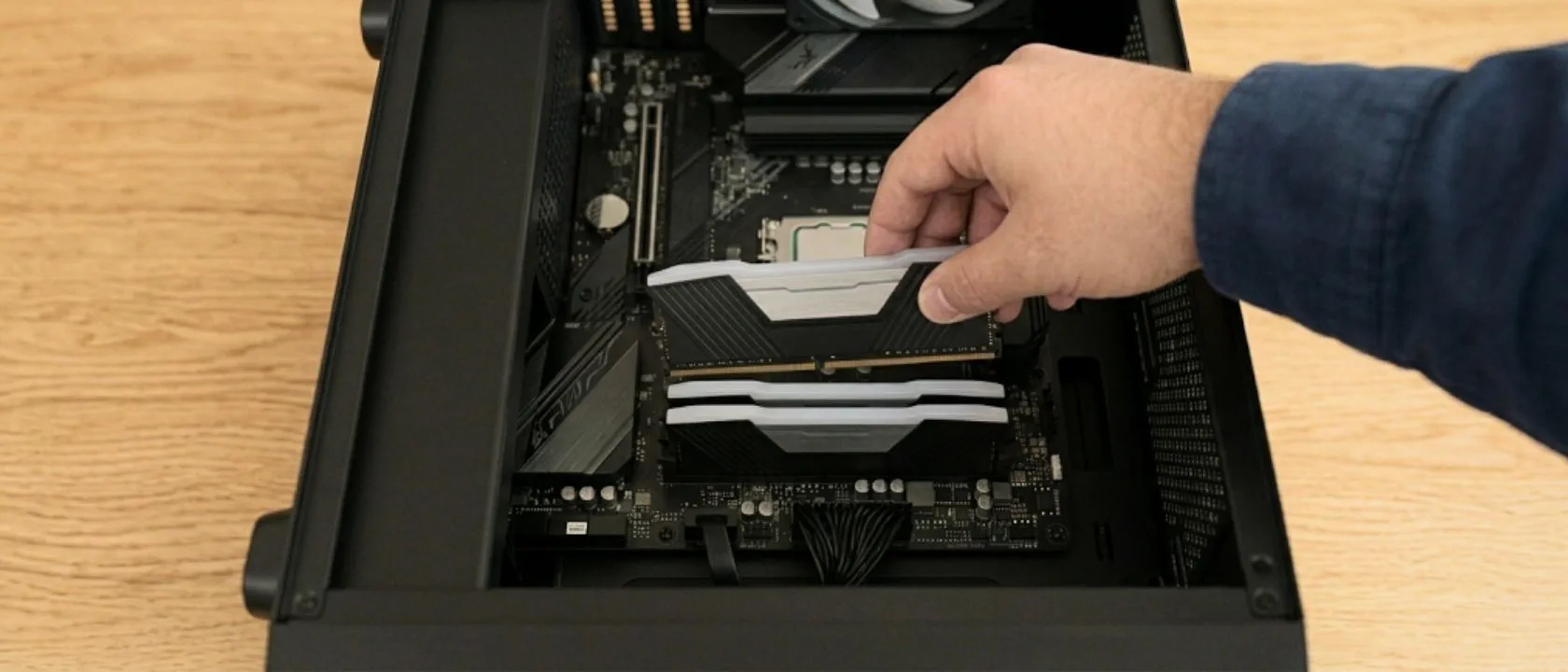 Leer in deze gids alles over het zelf installeren van RAM-geheugen en hoe je de prestaties van je computer kunt verbeteren met een upgrade.