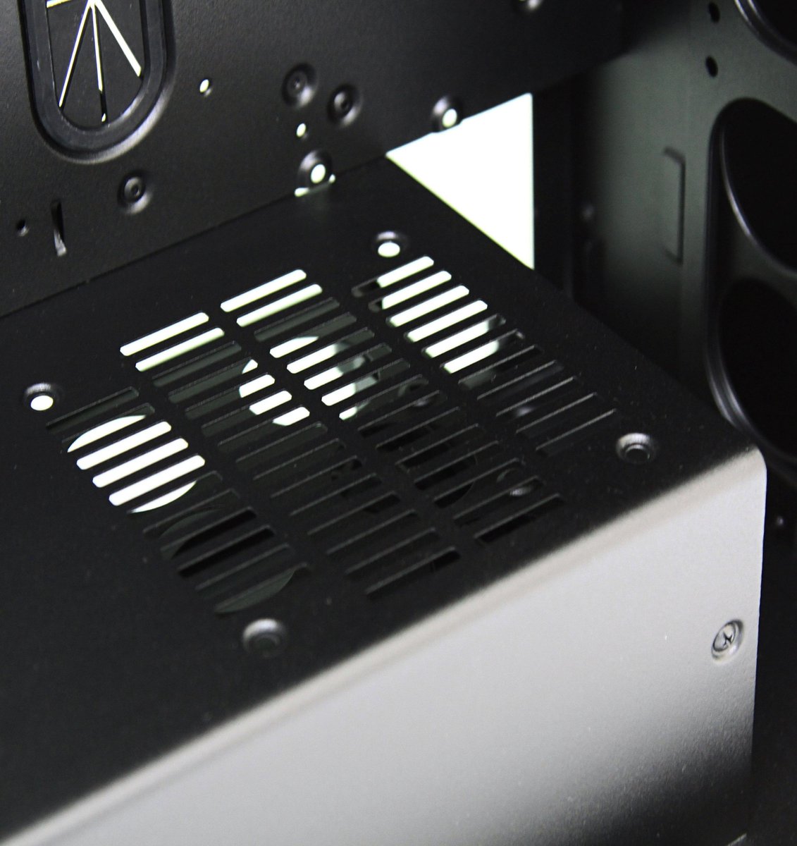 Lc-Power Gaming 986B - Dark Shadow Midi Tower Zwart behuizing - afbeelding 4