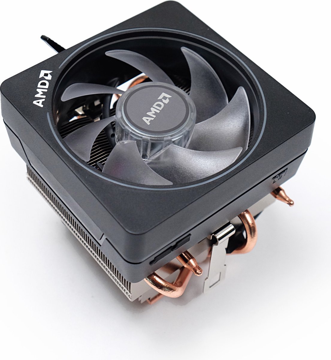 AMD Amd Ryzen Wraith Prism Rgb Cooler - Ryzen 7 / Ryzen 9 Am4 Cpu-Koelventilator - 4-Pin Pwm Connector - Koperen Basis En Aluminium Koellichaam P/N: 712-000075 Rev: D
