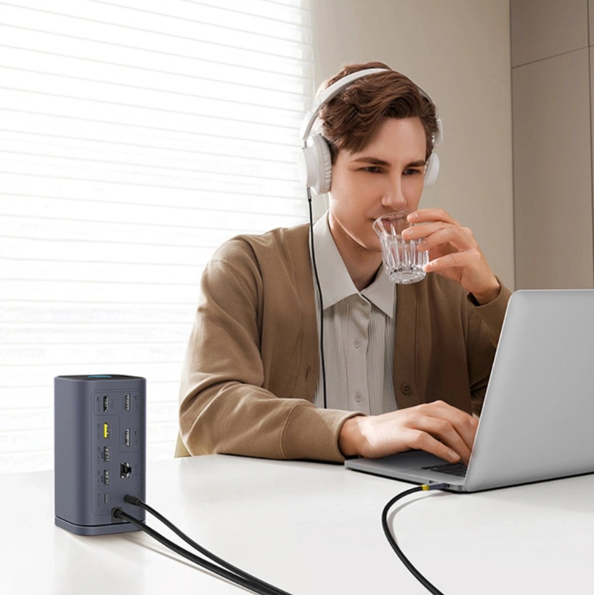 Baseus spacemate serie laptop docking 7 orig - Baseus Spacemate Serie USB-C Dockingstation (grijs)