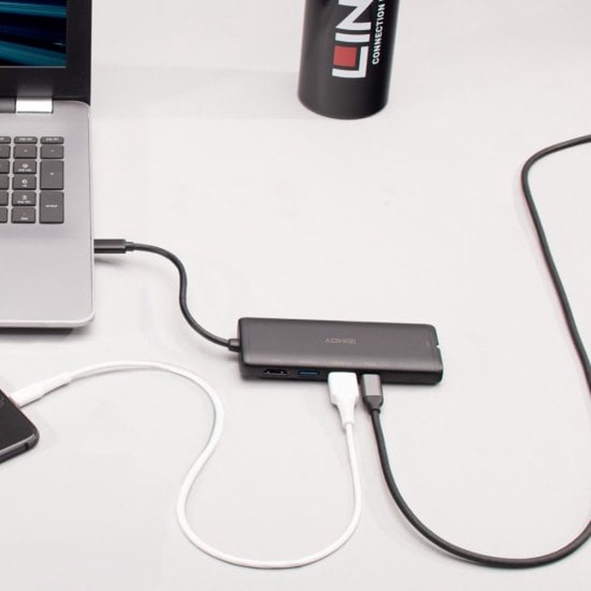 Dockstation lindy 43358 black 2 orig - Lindy 43358 USB-C Dockingstation (zwart)