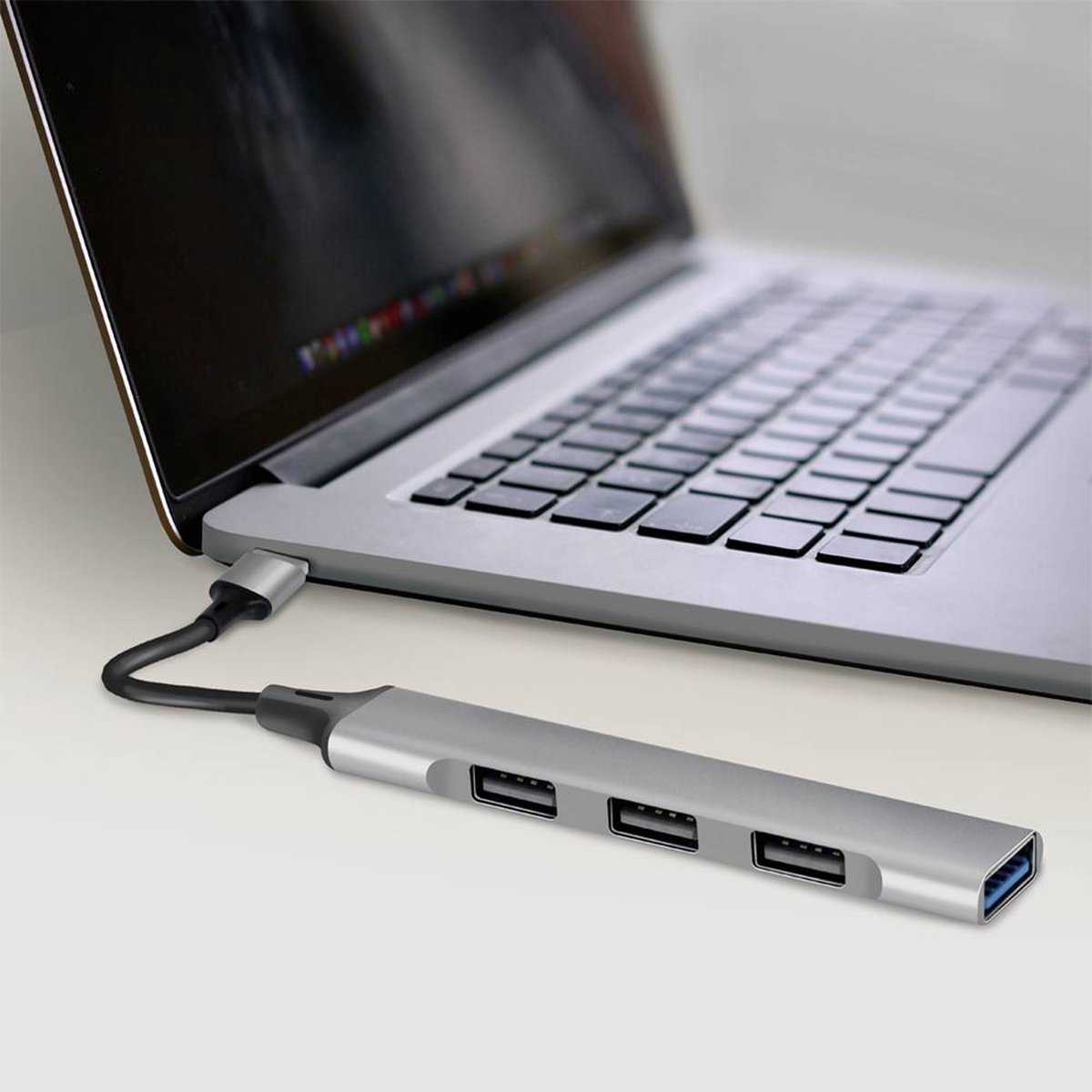 Logilink ua0391 usb 3 0 hub aluminium 4 orig - LogiLink Ua0391 USB 3.0-Hub Aluminium-Grijs USB-A USB-hub