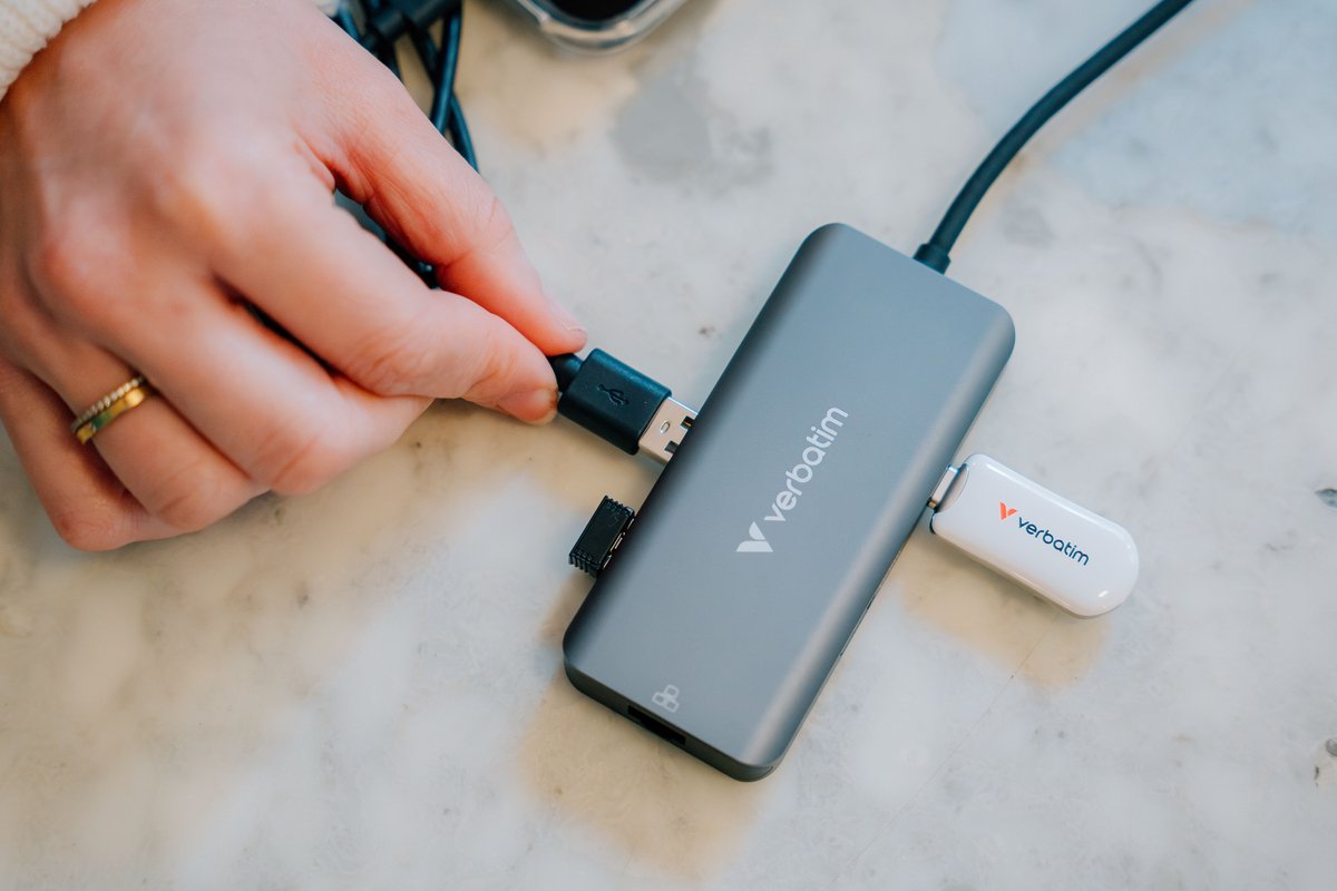 Verbatim hub adapter 3xusb a 3 2 6 orig - Verbatim Hub Adapter 3Xusb-A HDMI 3.2 RJ45 Voor Laptop USB-C USB-hub
