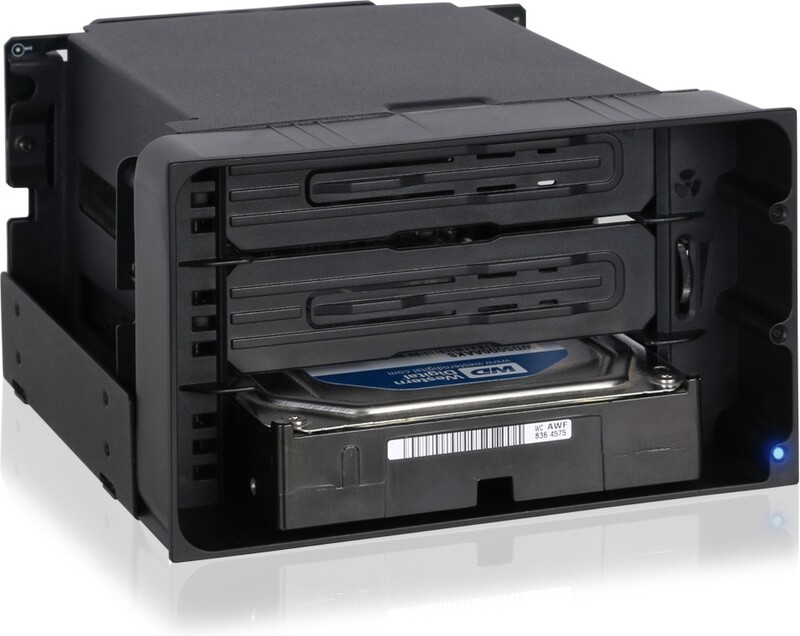 Icy dock flexidock mb830sp b wisselfram 4 orig - Icy Dock flexiDOCK MB830SP-B Wisselframe (zwart)