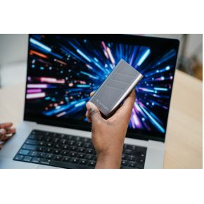 TurboMetal USB4 2TB externe SSD met 3700 MB/s leesnelheid - afbeelding 2