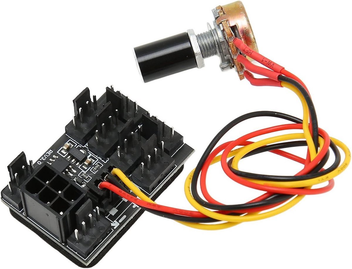 PWM Pwm Fan Hub Voor Pc - 8 Poorten, 17A, 300Mm Verlengkabel