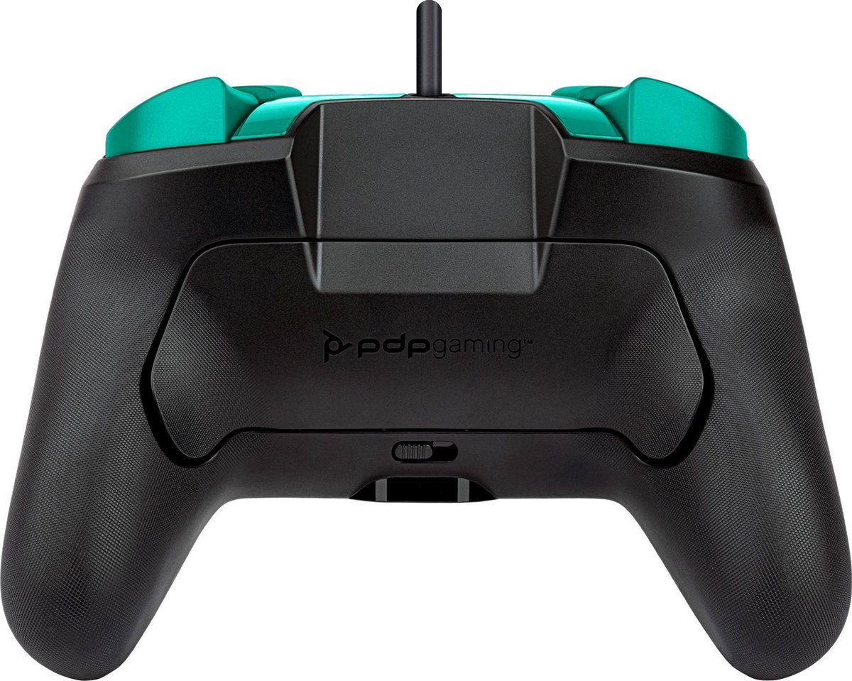 Pdp faceoff deluxe audio wired con 6 orig - PDP Gaming Faceoff Deluxe+ Audio Wired Controller