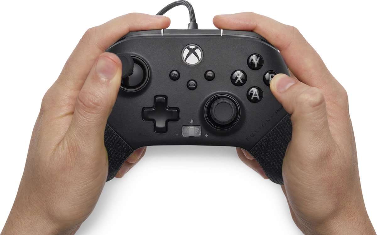 Powera fusion pro 4 bedrade controlle 6 orig - PowerA Fusion Pro 4 Bedrade Controller (zwart)