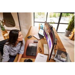 Series 7 Pro 734pm Wide Quad USB-C 34.1" Monitor (Silver) - afbeelding 6