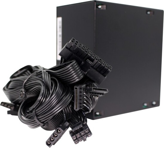 Xilence xn420 power supply unit 650 w 4 orig - Xilence XP650R6.2 650W Voeding
