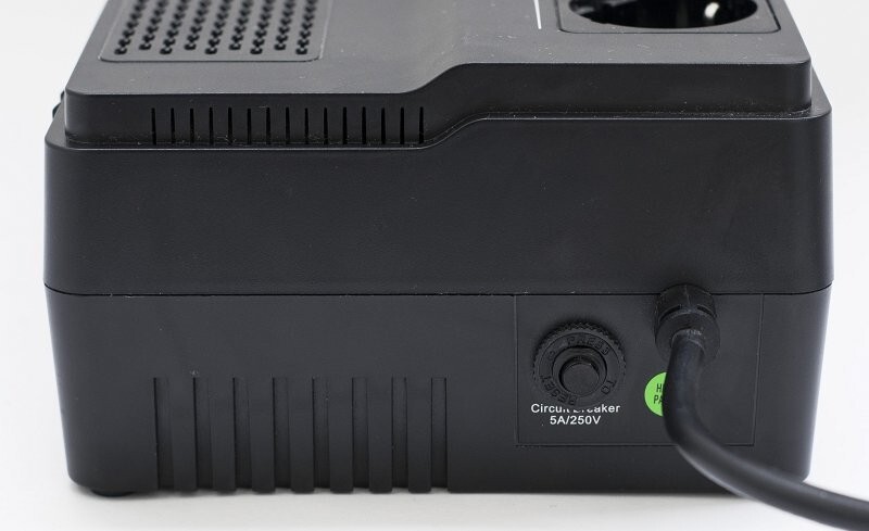 Apc easy ups bv 650va avr noodstro 4 orig - APC Easy-UPS BV650I-GR Schuko 650VA UPS (Black)
