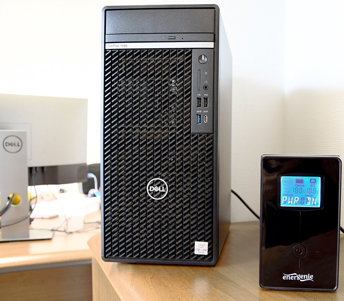 EG-UPS-032 Line-Interactive UPS 850VA - afbeelding 8