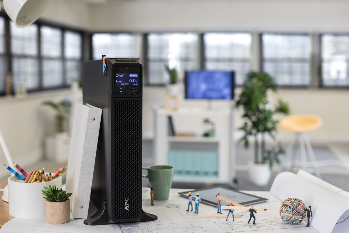 APC Smart-UPS SRT 2200VA 230V - afbeelding 3